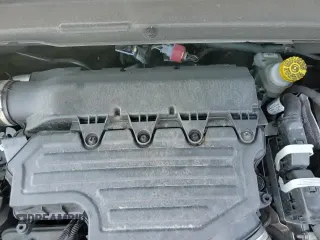 ✅ 2022 Jeep Renegade Altitude • VIN: ZACNJDE14NPN68200 • Лот: 64602535. Опубликован ранее на Copart с пробегом 22 115 миль. Бесплатный доступ к архиву аукционных продаж из США и подробный отчёт об истории автомобиля на DreamBid. Изображение 17.