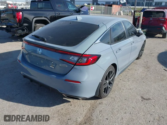 ✅ 2024 Honda Civic Sport Touring • VIN: 19XFL1H85RE017351 • Lot: 44643817. Wystawiony na IAAI z przebiegiem 9 322 mil. Bezpłatny archiwum sprzedaży aukcyjnych z USA i szczegółowy raport historii pojazdu na DreamBid. Zdjęcie 4.