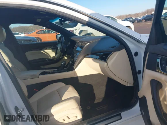 ✅ 2017 Cadillac CTS Luxury AWD • VIN: 1G6AX5SX4H0161473 • Лот: 44110793. Опубліковано раніше на IAAI з пробігом 124 177 миль. Безкоштовний доступ до архіву аукціонних продажів зі США та докладний звіт про історію автомобіля на DreamBid. Зображення 5.