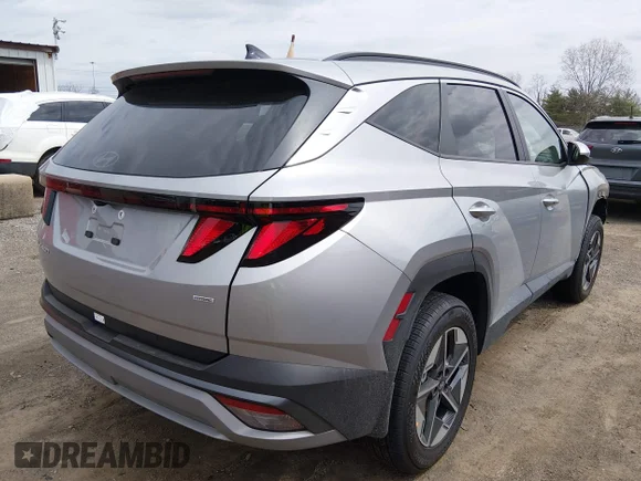 ✅ 2026 Hyundai Tucson SEL • VIN: 5NMJBCDE9TH677848 • Lot: 44712690. Wystawiony na IAAI z przebiegiem 293 mil. Bezpłatny archiwum sprzedaży aukcyjnych z USA i szczegółowy raport historii pojazdu na DreamBid. Zdjęcie 4.