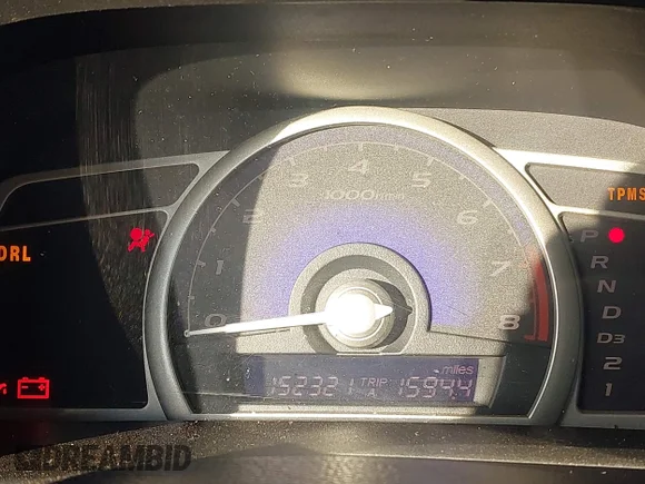 ✅ 2010 Honda Civic LX • VIN: 19XFA1F52AE066817 • Lot: 44307297. Wystawiony na IAAI z przebiegiem 152 321 mil. Bezpłatny archiwum sprzedaży aukcyjnych z USA i szczegółowy raport historii pojazdu na DreamBid. Zdjęcie 7.