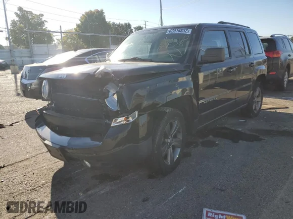 ✅ 2015 Jeep Patriot Latitude • VIN: 1C4NJRFB4FD366089 • Lot: 62016832. Wystawiony na Copart z przebiegiem 108 014 mil. Bezpłatny archiwum sprzedaży aukcyjnych z USA i szczegółowy raport historii pojazdu na DreamBid. Zdjęcie 2.