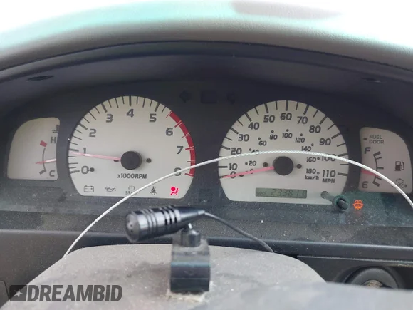 ✅ 2002 Toyota Tacoma PreRunner • VIN: 5TEGM92N92Z121662 • Lot: 44765973. Wystawiony na IAAI z przebiegiem 233 811 mil. Bezpłatny archiwum sprzedaży aukcyjnych z USA i szczegółowy raport historii pojazdu na DreamBid. Zdjęcie 7.