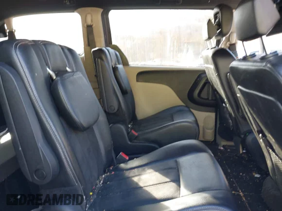 ✅ 2019 Dodge Grand Caravan SXT 35th Anniversary Edition • VIN: 2C4RDGCGXKR735347 • Lot: 40674028. Wystawiony na IAAI z przebiegiem 92 666 mil. Bezpłatny archiwum sprzedaży aukcyjnych z USA i szczegółowy raport historii pojazdu na DreamBid. Zdjęcie 8.