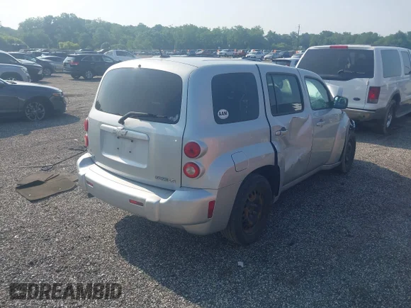✅ 2009 Chevrolet HHR LS • VIN: 3GNCA13B39S590706 • Lot: 42405247. Wystawiony na IAAI z przebiegiem 136 438 mil. Bezpłatny archiwum sprzedaży aukcyjnych z USA i szczegółowy raport historii pojazdu na DreamBid. Zdjęcie 4.