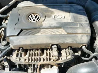 ✅ 2015 Volkswagen Passat SEL Premium • VIN: 1VWCT7A33FC028174 • Lot: 42820270. Listed on IAAI with 113,195 mi. Free auction sales archive from the USA and detailed vehicle history report at DreamBid. Image 18.