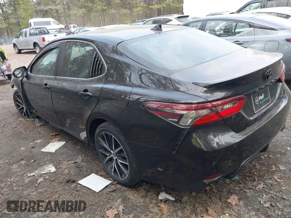 ✅ 2023 Toyota Camry SE • VIN: 4T1G11AK6PU788203 • Lot: 44688946. Wystawiony na IAAI z przebiegiem Nie podano. Bezpłatny archiwum sprzedaży aukcyjnych z USA i szczegółowy raport historii pojazdu na DreamBid. Zdjęcie 3.
