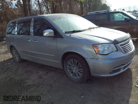 ✅ 2014 Chrysler Town & Country Touring L 30th Anniversary • VIN: 2C4RC1CG5ER277124 • Lot: 44247248. Wystawiony na IAAI z przebiegiem 188 123 mil. Bezpłatny archiwum sprzedaży aukcyjnych z USA i szczegółowy raport historii pojazdu na DreamBid. Zdjęcie 1.