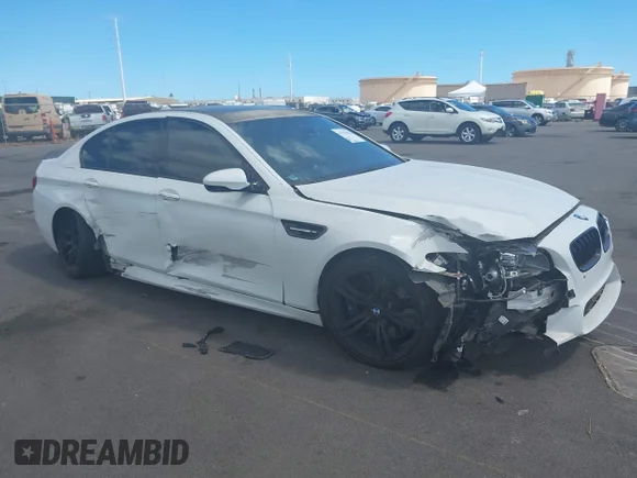 ✅ 2013 BMW M5 • VIN: WBSFV9C59DC773781 • Лот: 43155032. Опубліковано раніше на IAAI з пробігом 70 850 миль. Безкоштовний доступ до архіву аукціонних продажів зі США та докладний звіт про історію автомобіля на DreamBid. Зображення 6.