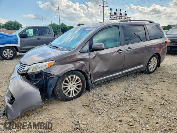 ✅ 2016 Toyota Sienna XLE • VIN: 5TDYK3DC7GS735505 • Lot: 59144156. Listed on Copart with 149,906 mi. Free auction sales archive from the USA and detailed vehicle history report at DreamBid. Image 1.