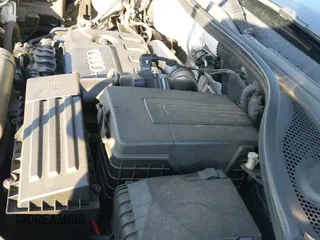 ✅ 2015 Audi Q3 Premium Plus • VIN: WA1EFCFS1FR012168 • Lot: 43784453. Wystawiony na IAAI z przebiegiem 107 068 mil. Bezpłatny archiwum sprzedaży aukcyjnych z USA i szczegółowy raport historii pojazdu na DreamBid. Zdjęcie 19.