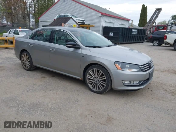 ✅ 2014 Volkswagen Passat SE • VIN: 1VWBT7A31EC103285 • Лот: 45090651. Опубликован ранее на IAAI с пробегом 169 152 миль. Бесплатный доступ к архиву аукционных продаж из США и подробный отчёт об истории автомобиля на DreamBid. Изображение 1.