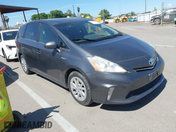✅ 2014 Toyota Prius Two • VIN: JTDZN3EU5E3334200 • Лот: 44781070. Опубліковано раніше на IAAI з пробігом 141 103 миль. Безкоштовний доступ до архіву аукціонних продажів зі США та докладний звіт про історію автомобіля на DreamBid. Зображення 1.