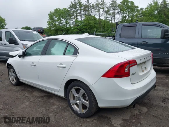 ✅ 2012 Volvo S60 T5 • VIN: YV1622FS6C2119716 • Lot: 42298473. Listed on IAAI with 149,390 mi. Free auction sales archive from the USA and detailed vehicle history report at DreamBid. Image 3.