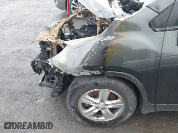 ✅ 2019 Chevrolet Trax LS • VIN: 3GNCJNSB6KL268943 • Lot: 45118745. Wystawiony na IAAI z przebiegiem Nie podano. Bezpłatny archiwum sprzedaży aukcyjnych z USA i szczegółowy raport historii pojazdu na DreamBid. Zdjęcie 6.