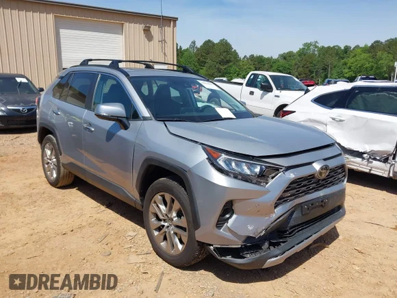 ✅ 2020 Toyota RAV4 Limited • VIN: 2T3N1RFV0LW136204 • Lot: 45032929. Wystawiony na IAAI z przebiegiem 84 252 mil. Bezpłatny archiwum sprzedaży aukcyjnych z USA i szczegółowy raport historii pojazdu na DreamBid. Zdjęcie 1.