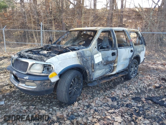✅ 1998 Ford Expedition XLT • VIN: 1FMRU17L3WLB67036 • Lot: 41795100. Wystawiony na IAAI z przebiegiem 272 500 mil. Bezpłatny archiwum sprzedaży aukcyjnych z USA i szczegółowy raport historii pojazdu na DreamBid. Zdjęcie 2.