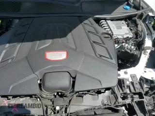 ✅ 2022 Porsche Cayenne Turbo GT • VIN: WP1BK2AY6NDA60138 • Lot: 56312685. Listed on Copart with 25,010 mi. Free auction sales archive from the USA and detailed vehicle history report at DreamBid. Image 16.