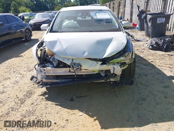 ✅ 2019 Toyota Prius XLE • VIN: JTDL9RFU3K3002974 • Lot: 45300046. Wystawiony na IAAI z przebiegiem 92 247 mil. Bezpłatny archiwum sprzedaży aukcyjnych z USA i szczegółowy raport historii pojazdu na DreamBid. Zdjęcie 6.