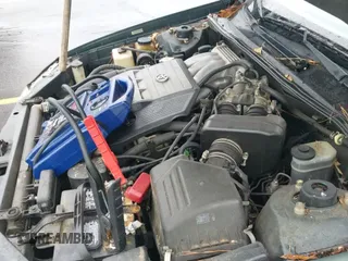 ✅ 2002 Toyota Avalon XLS • VIN: 4T1BF28BX2U255920 • Lot: 43819181. Wystawiony na IAAI z przebiegiem 210 200 mil. Bezpłatny archiwum sprzedaży aukcyjnych z USA i szczegółowy raport historii pojazdu na DreamBid. Zdjęcie 13.