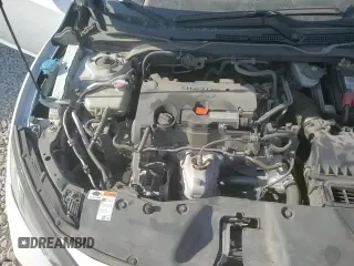 ✅ 2021 Honda Civic LX • VIN: 2HGFC2F62MH515660 • Lot: 82677705. Wystawiony na Copart z przebiegiem 87 005 mil. Bezpłatny archiwum sprzedaży aukcyjnych z USA i szczegółowy raport historii pojazdu na DreamBid. Zdjęcie 15.