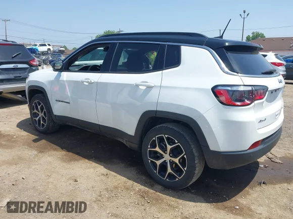 ✅ 2024 Jeep Compass Limited • VIN: 3C4NJDCN5RT111788 • Лот: 45521004. Опубліковано раніше на IAAI з пробігом 59 173 миль. Безкоштовний доступ до архіву аукціонних продажів зі США та докладний звіт про історію автомобіля на DreamBid. Зображення 3.