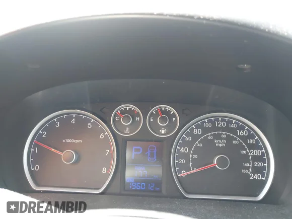 ✅ 2010 Hyundai Elantra SE • VIN: KMHDC8AEXAU050072 • Lot: 45086143. Wystawiony na IAAI z przebiegiem 196 012 mil. Bezpłatny archiwum sprzedaży aukcyjnych z USA i szczegółowy raport historii pojazdu na DreamBid. Zdjęcie 7.