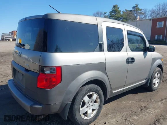 ✅ 2004 Honda Element EX • VIN: 5J6YH285X4L013327 • Лот: 42015556. Опубліковано раніше на IAAI з пробігом 223 369 миль. Безкоштовний доступ до архіву аукціонних продажів зі США та докладний звіт про історію автомобіля на DreamBid. Зображення 4.
