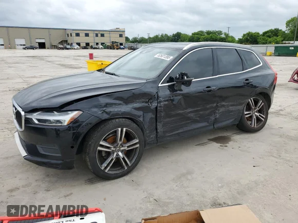 ✅ 2019 Volvo XC60 Momentum • VIN: LYV102DKXKB263517 • Lot: 52601395. Wystawiony na Copart z przebiegiem 63 929 mil. Bezpłatny archiwum sprzedaży aukcyjnych z USA i szczegółowy raport historii pojazdu na DreamBid. Zdjęcie 1.