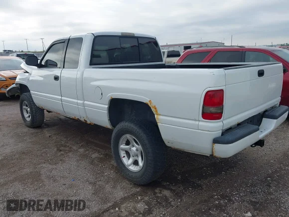 ✅ 2001 Dodge 1500 • VIN: 3B7HF13Z51G189257 • Лот: 45141507. Опубликован ранее на IAAI с пробегом Не указан. Бесплатный доступ к архиву аукционных продаж из США и подробный отчёт об истории автомобиля на DreamBid. Изображение 3.
