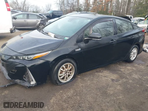 ✅ 2020 Toyota Prius XLE • VIN: JTDKARFP3L3147785 • Лот: 43894586. Опубликован ранее на IAAI с пробегом 93 933 миль. Бесплатный доступ к архиву аукционных продаж из США и подробный отчёт об истории автомобиля на DreamBid. Изображение 2.