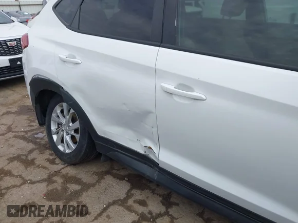 ✅ 2020 Hyundai Tucson SE • VIN: KM8J23A44LU249444 • Lot: 44194212. Wystawiony na IAAI z przebiegiem 79 634 mil. Bezpłatny archiwum sprzedaży aukcyjnych z USA i szczegółowy raport historii pojazdu na DreamBid. Zdjęcie 6.