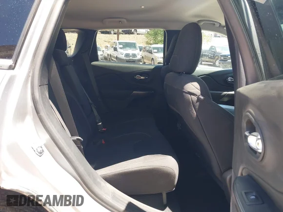 ✅ 2020 Jeep Cherokee Latitude • VIN: 1C4PJMCBXLD643372 • Лот: 45295893. Опубликован ранее на IAAI с пробегом 99 393 миль. Бесплатный доступ к архиву аукционных продаж из США и подробный отчёт об истории автомобиля на DreamBid. Изображение 8.