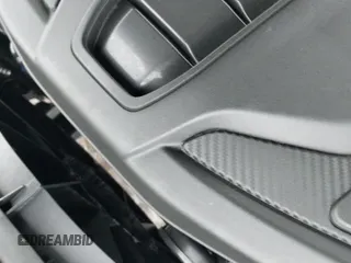 ✅ 2024 Jeep Wagoneer Series II • VIN: 1C4SJVBP9RS172655 • Lot: 41330522. Wystawiony na IAAI z przebiegiem 17 146 mil. Bezpłatny archiwum sprzedaży aukcyjnych z USA i szczegółowy raport historii pojazdu na DreamBid. Zdjęcie 20.