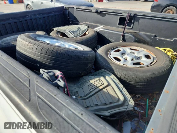 ✅ 2011 Toyota Tacoma • VIN: 5TFNX4CN8BX003111 • Lot: 74232175. Wystawiony na Copart z przebiegiem 195 941 mil. Bezpłatny archiwum sprzedaży aukcyjnych z USA i szczegółowy raport historii pojazdu na DreamBid. Zdjęcie 10.