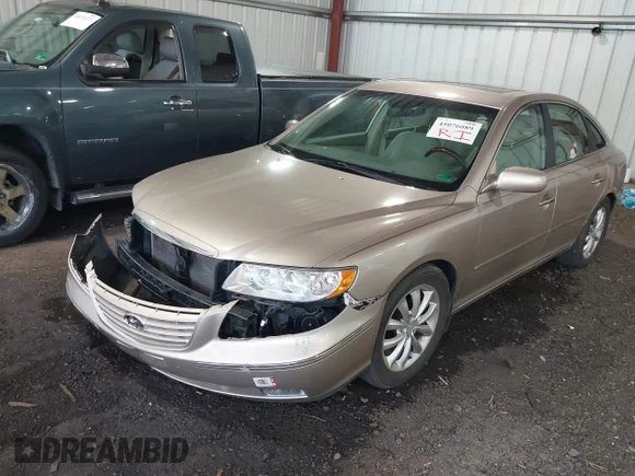 ✅ 2006 Hyundai Azera SE • VIN: KMHFC46F86A135469 • Лот: 45076089. Опубліковано раніше на IAAI з пробігом 117 683 миль. Безкоштовний доступ до архіву аукціонних продажів зі США та докладний звіт про історію автомобіля на DreamBid. Зображення 2.