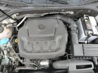 ✅ 2019 Volkswagen Passat Wolfsburg Edition • VIN: 1VWLA7A31KC002933 • Lot: 90741055. Wystawiony na Copart z przebiegiem 80 727 mil. Bezpłatny archiwum sprzedaży aukcyjnych z USA i szczegółowy raport historii pojazdu na DreamBid. Zdjęcie 15.