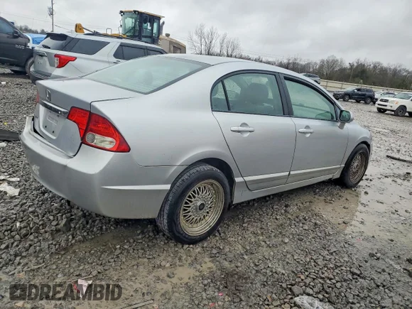 ✅ 2009 Honda Civic LX • VIN: 2HGFA16569H341929 • Лот: 99491865. Опубликован ранее на Copart с пробегом 193 601 миль. Бесплатный доступ к архиву аукционных продаж из США и подробный отчёт об истории автомобиля на DreamBid. Изображение 3.