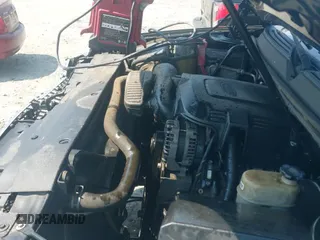 ✅ 2009 GMC Yukon XL • VIN: 1GKFC06289R255762 • Lot: 43218317. Listed on IAAI with 219,429 mi. Free auction sales archive from the USA and detailed vehicle history report at DreamBid. Image 19.