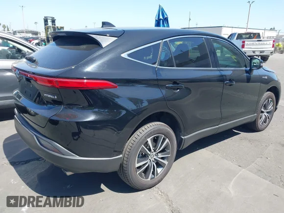 ✅ 2021 Toyota Venza Limited • VIN: JTEAAAAH1MJ038845 • Lot: 45185724. Wystawiony na IAAI z przebiegiem 92 136 mil. Bezpłatny archiwum sprzedaży aukcyjnych z USA i szczegółowy raport historii pojazdu na DreamBid. Zdjęcie 4.