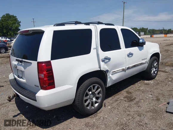 ✅ 2007 Chevrolet Tahoe LT • VIN: 1GNFK13067J374646 • Lot: 45275494. Wystawiony na IAAI z przebiegiem 291 874 mil. Bezpłatny archiwum sprzedaży aukcyjnych z USA i szczegółowy raport historii pojazdu na DreamBid. Zdjęcie 4.