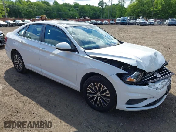 ✅ 2021 Volkswagen Jetta S • VIN: 3VWC57BU2MM027501 • Lot: 45115005. Wystawiony na IAAI z przebiegiem 62 594 mil. Bezpłatny archiwum sprzedaży aukcyjnych z USA i szczegółowy raport historii pojazdu na DreamBid. Zdjęcie 1.