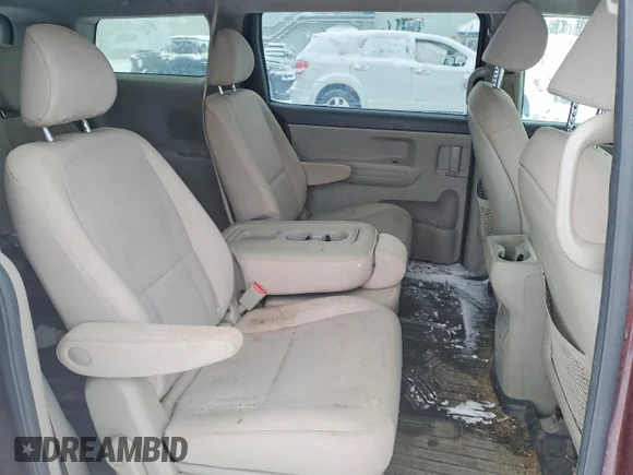 ✅ 2018 Kia Sedona LX • VIN: KNDMB5C11J6352967 • Lot: 73657635. Listed on Copart with 227,840 mi. Free auction sales archive from the USA and detailed vehicle history report at DreamBid. Image 11.