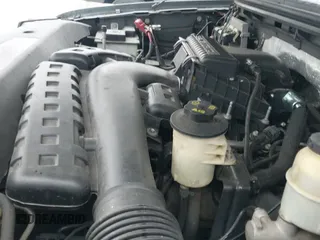 ✅ 2007 Lincoln Mark LT • VIN: 5LTPW16597FJ03119 • Лот: 41496462. Опубликован ранее на IAAI с пробегом 157 285 миль. Бесплатный доступ к архиву аукционных продаж из США и подробный отчёт об истории автомобиля на DreamBid. Изображение 18.