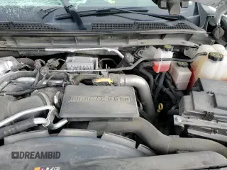 ✅ 2022 GMC Sierra 3500HD AT4 • VIN: 1GT49VEY5NF194693 • Лот: 56646195. Опубликован ранее на Copart с пробегом 67 008 миль. Бесплатный доступ к архиву аукционных продаж из США и подробный отчёт об истории автомобиля на DreamBid. Изображение 13.