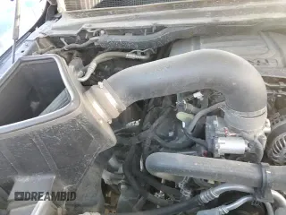 ✅ 2020 Ram 1500 Laramie • VIN: 1C6SRFDT7LN230168 • Lot: 82004415. Wystawiony na Copart z przebiegiem 107 971 mil. Bezpłatny archiwum sprzedaży aukcyjnych z USA i szczegółowy raport historii pojazdu na DreamBid. Zdjęcie 13.