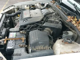 ✅ 2001 Toyota Avalon XL • VIN: 4T1BF28B11U153517 • Лот: 43453796. Опубликован ранее на IAAI с пробегом 320 292 миль. Бесплатный доступ к архиву аукционных продаж из США и подробный отчёт об истории автомобиля на DreamBid. Изображение 13.