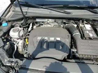 ✅ 2024 Audi Q3 S line Premium Plus • VIN: WA1EECF36R1047819 • Lot: 69432425. Wystawiony na Copart z przebiegiem 20 008 mil. Bezpłatny archiwum sprzedaży aukcyjnych z USA i szczegółowy raport historii pojazdu na DreamBid. Zdjęcie 16.