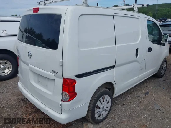 ✅ 2014 Nissan NV200 S • VIN: 3N6CM0KN2EK692138 • Lot: 42189468. Wystawiony na IAAI z przebiegiem Nie podano. Bezpłatny archiwum sprzedaży aukcyjnych z USA i szczegółowy raport historii pojazdu na DreamBid. Zdjęcie 4.