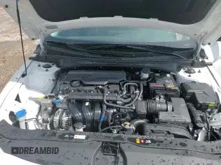 ✅ 2025 Hyundai Elantra SEL Convenience • VIN: KMHLS4DG1SU877240 • Lot: 81773365. Listed on Copart with 8,799 mi. Free auction sales archive from the USA and detailed vehicle history report at DreamBid. Image 15.